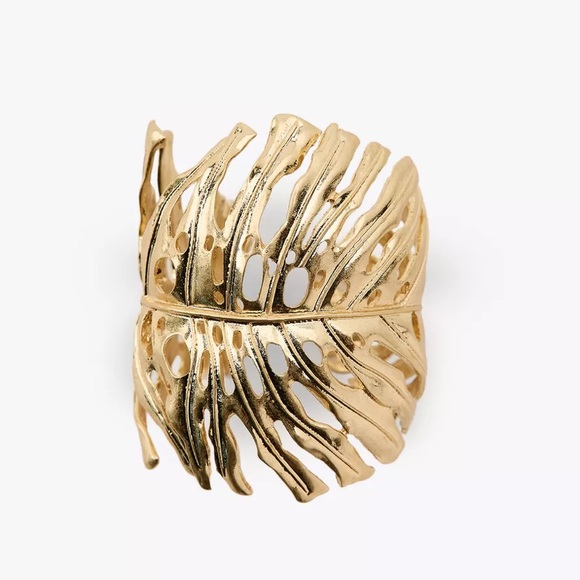 Zara monstera tropical leaf cuff bracelet - Picture 2 of 7
